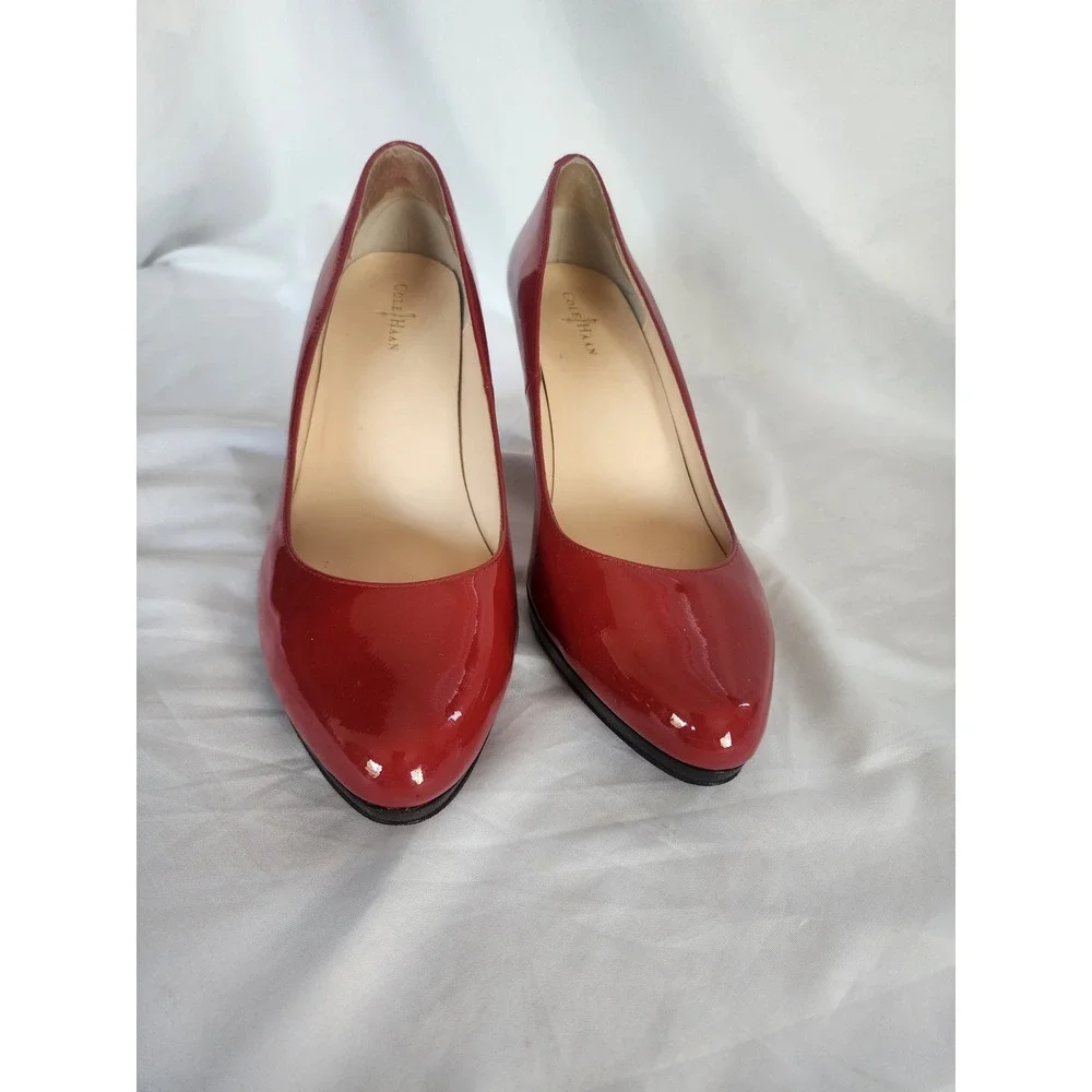 Cole Haan Red Patent Leather Pumps Size 9B Rounded Toe Stacked Heel Dress Shoes